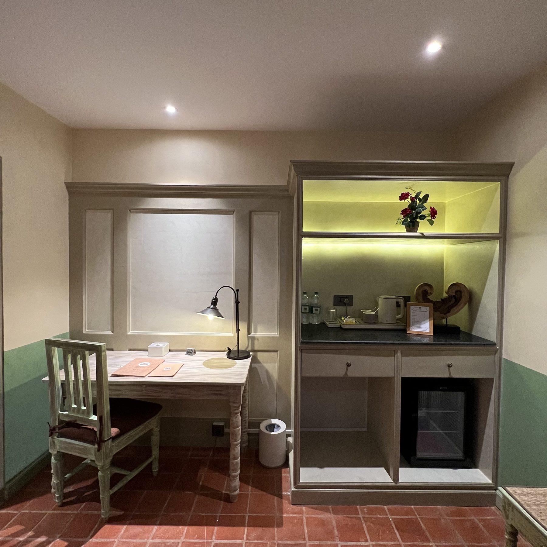 Work desk and minibar nook in the Classic Junior Suite