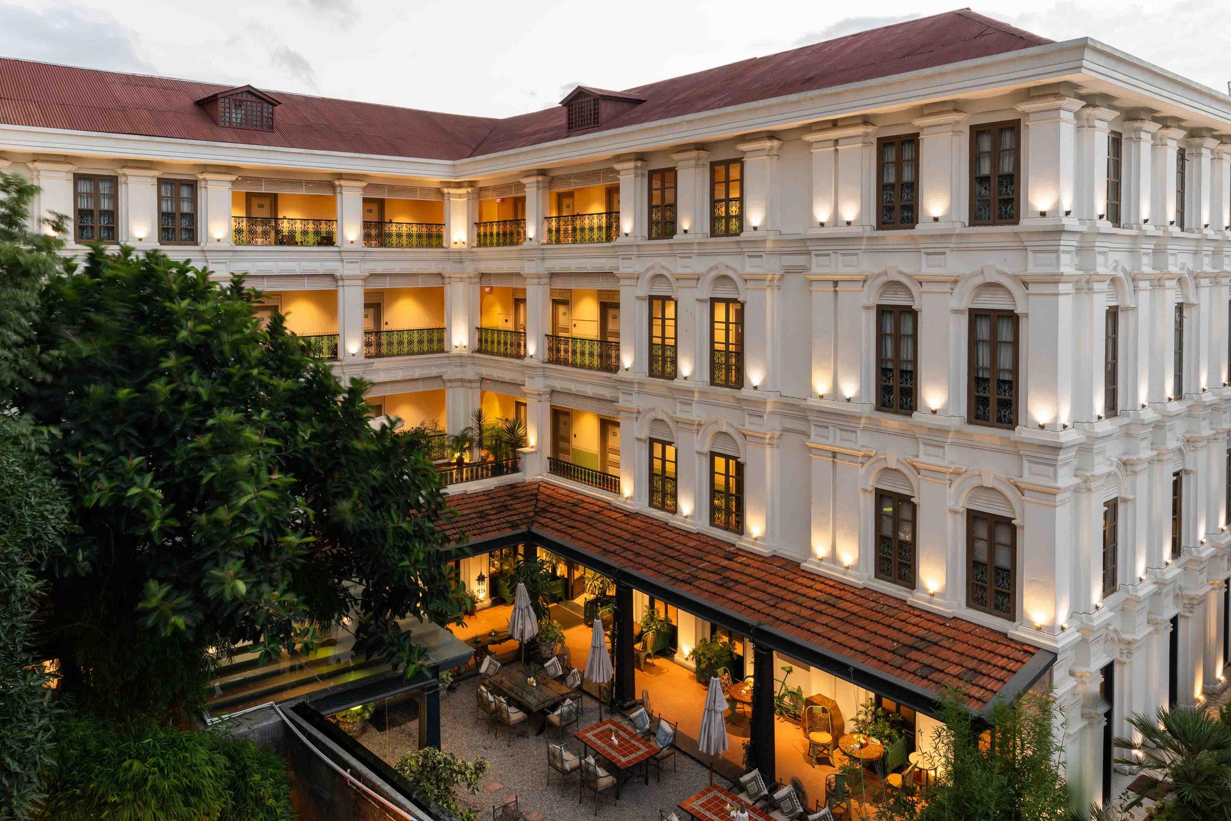 Evening in the courtyard at Nepali Ghar Hotel